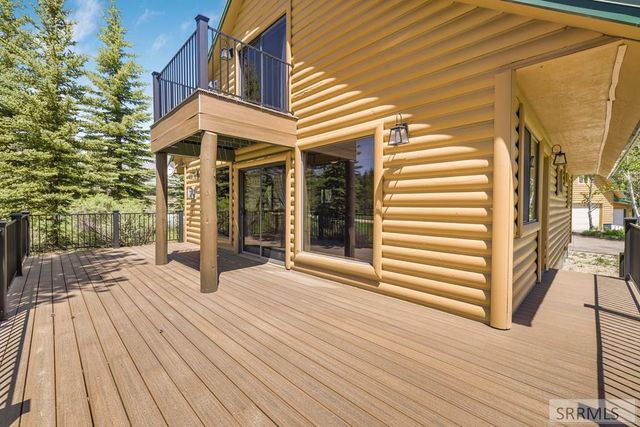 4001 Otter Trail, Island Park, ID 83429