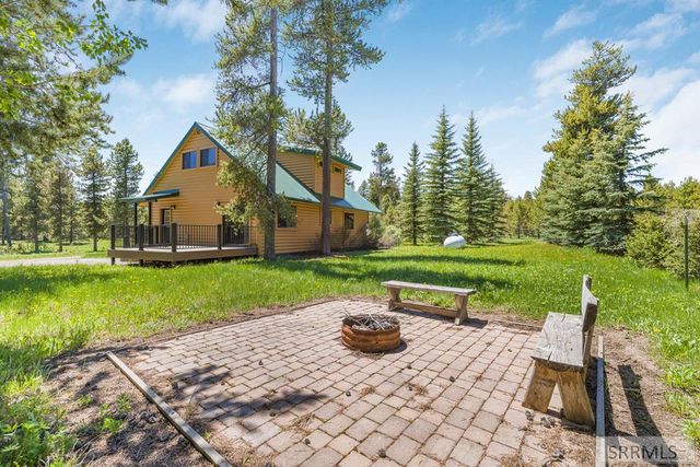 4001 Otter Trail, Island Park, ID 83429