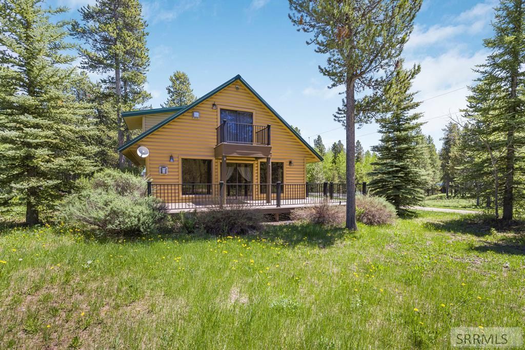 4001 Otter Trail, Island Park, ID 83429