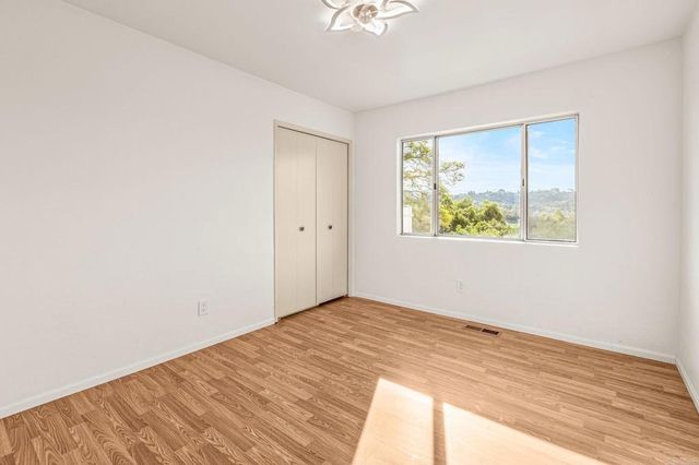 3925 Rogers Rd, Spring Valley, CA 91977