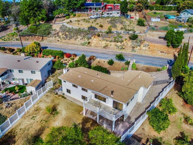 3925 Rogers Rd, Spring Valley, CA 91977