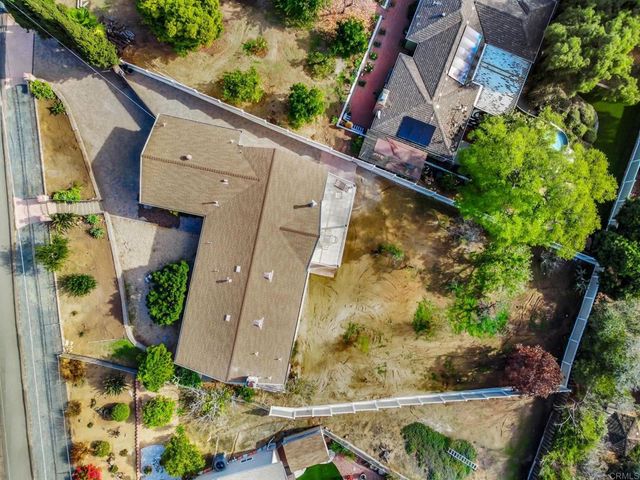 3925 Rogers Rd, Spring Valley, CA 91977