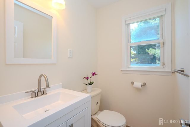 14 Dov Place, South Brunswick, NJ 08824