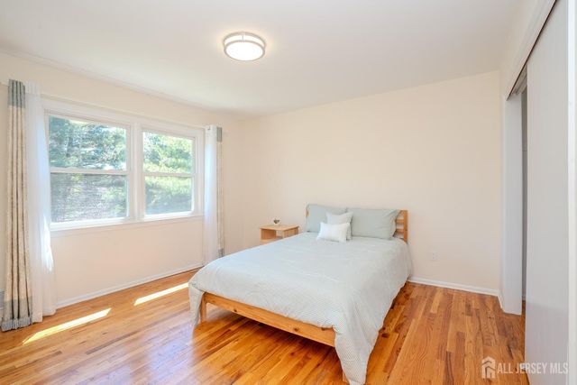 14 Dov Place, South Brunswick, NJ 08824