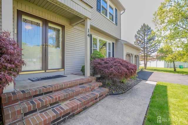14 Dov Place, South Brunswick, NJ 08824