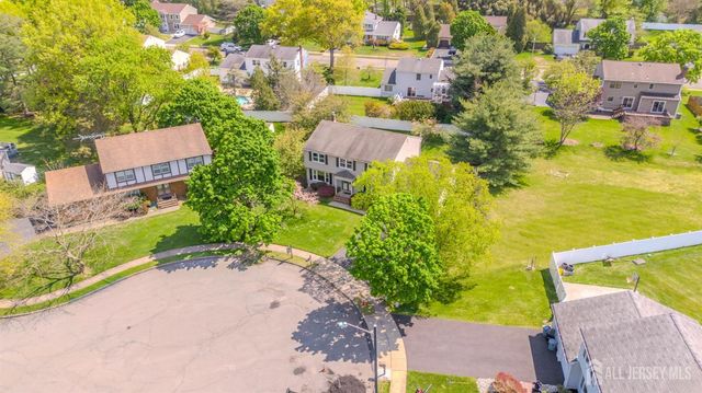 14 Dov Place, South Brunswick, NJ 08824