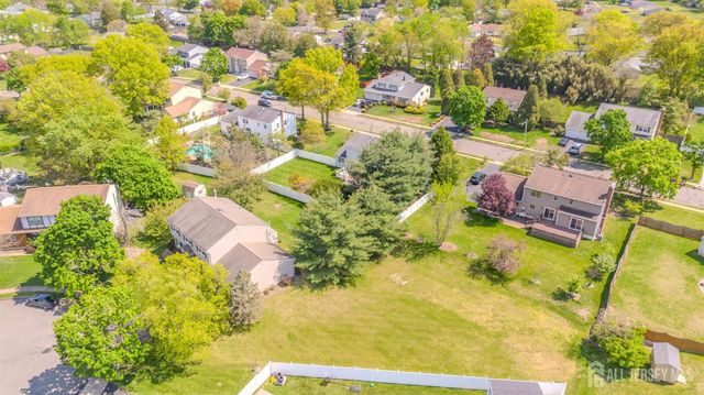 14 Dov Place, South Brunswick, NJ 08824