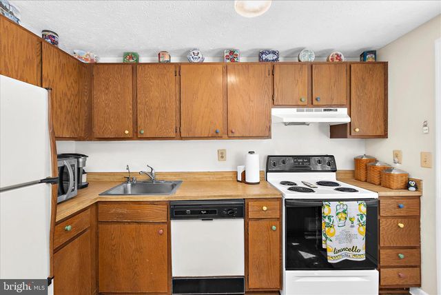 6441 GRAFTON GARTH CT, Glen Burnie, MD 21061