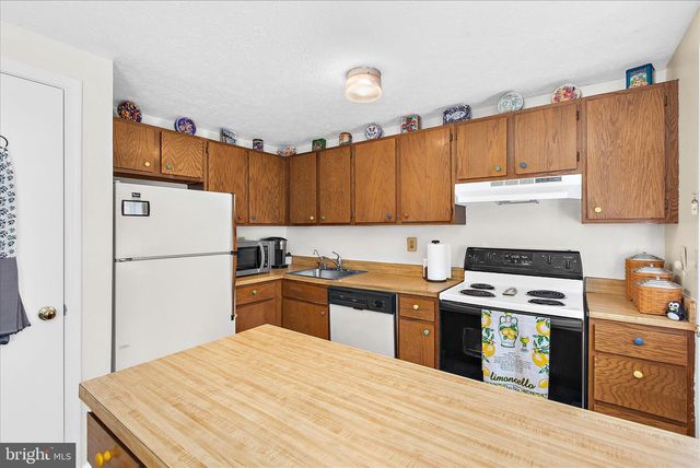 6441 GRAFTON GARTH CT, Glen Burnie, MD 21061