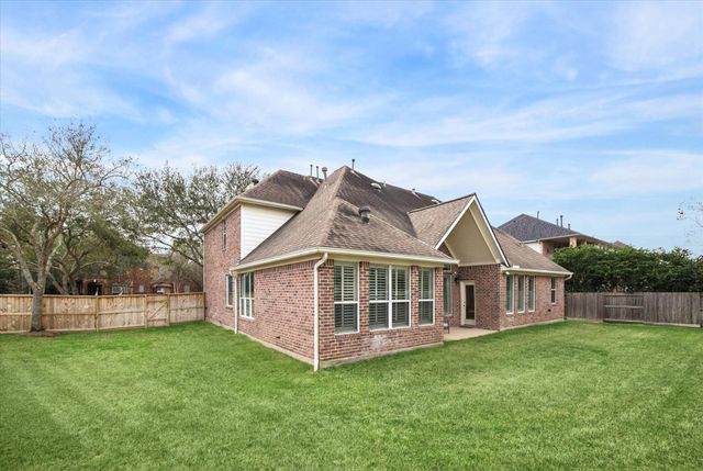 7935 Woodcrest Court, Sugar Land, TX 77479
