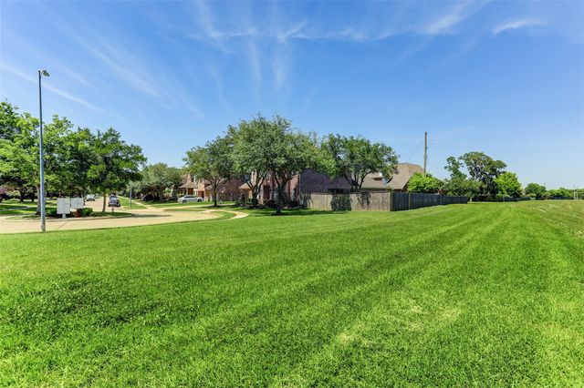 7935 Woodcrest Court, Sugar Land, TX 77479