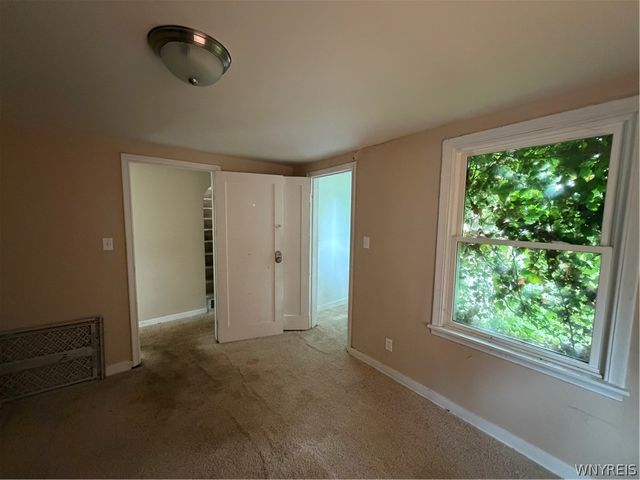 1295 East Park Road, Grand Island, NY 14072