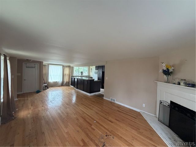 1295 East Park Road, Grand Island, NY 14072