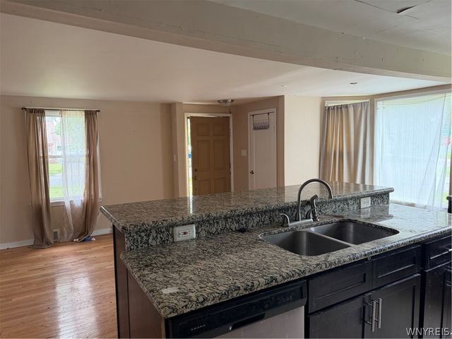 1295 East Park Road, Grand Island, NY 14072