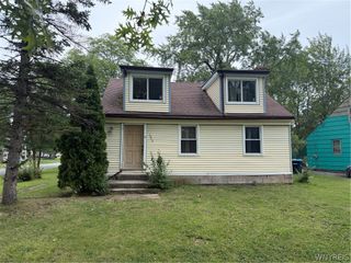 1295 East Park Road, Grand Island, NY 14072