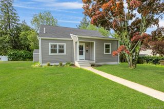 28 Quaspeak Road, Congers, NY 10920