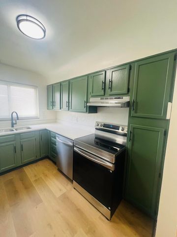 1660 E Weber Road, Columbus, OH 43211