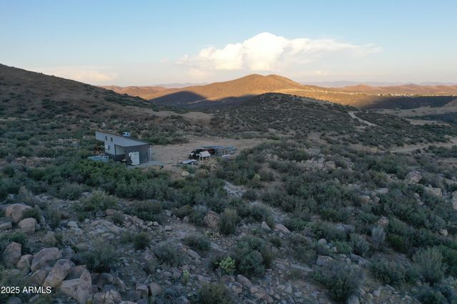 5720 S MINERS PICK Road 3, Mayer, AZ 86333