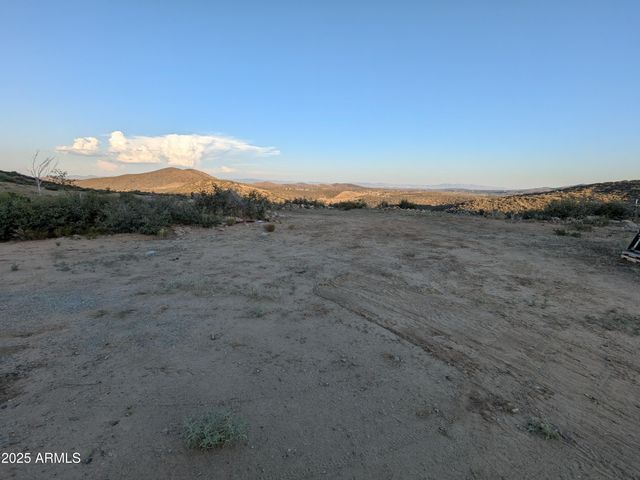 5720 S MINERS PICK Road 3, Mayer, AZ 86333