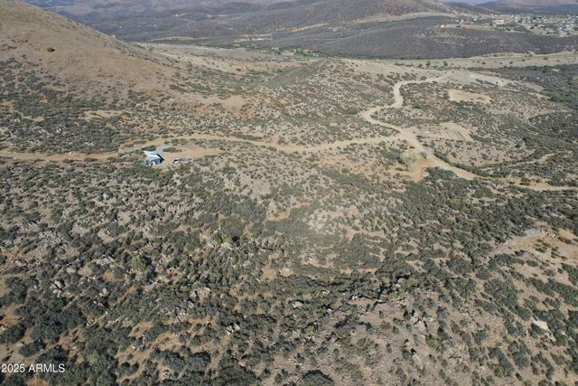 5720 S MINERS PICK Road 3, Mayer, AZ 86333