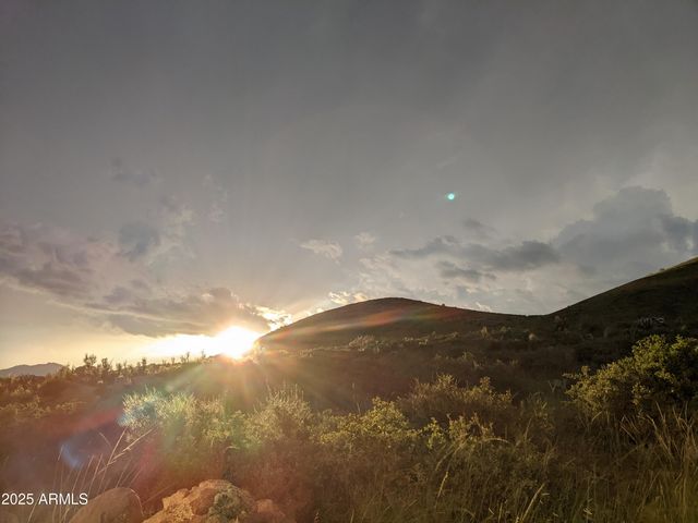 5720 S MINERS PICK Road 3, Mayer, AZ 86333