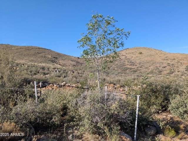 5720 S MINERS PICK Road 3, Mayer, AZ 86333