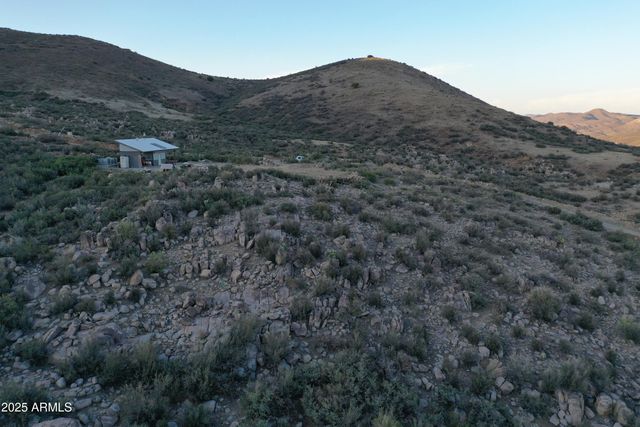 5720 S MINERS PICK Road 3, Mayer, AZ 86333