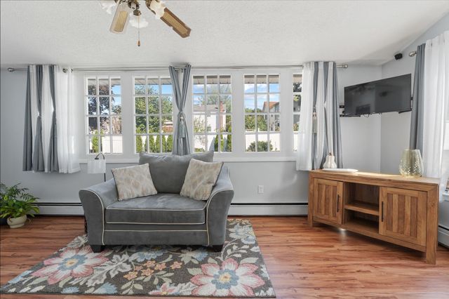 45 Gray Street, Manchester, NH 03103