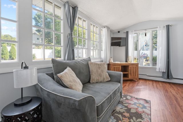 45 Gray Street, Manchester, NH 03103