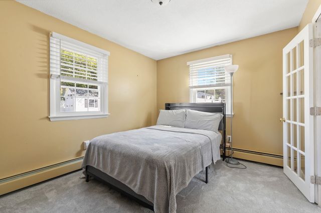 45 Gray Street, Manchester, NH 03103