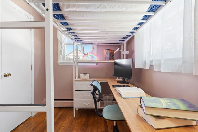 45 Gray Street, Manchester, NH 03103