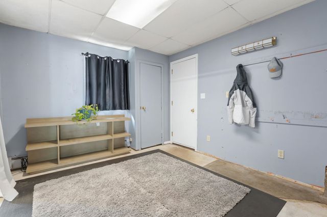 45 Gray Street, Manchester, NH 03103