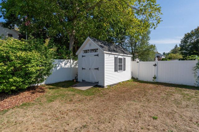 45 Gray Street, Manchester, NH 03103