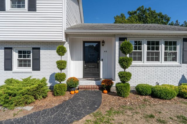 45 Gray Street, Manchester, NH 03103