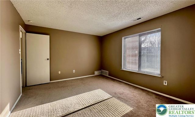 997 Village Round k, Allentown City, PA 18106