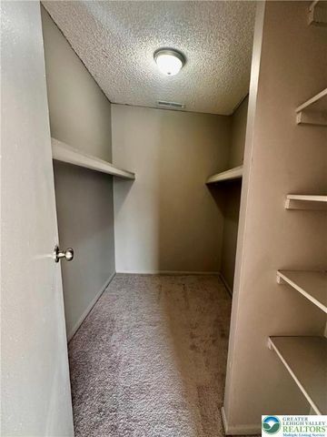 997 Village Round k, Allentown City, PA 18106