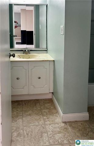 997 Village Round k, Allentown City, PA 18106