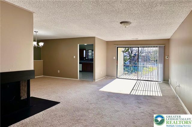 997 Village Round k, Allentown City, PA 18106