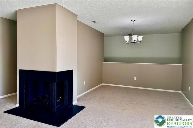 997 Village Round k, Allentown City, PA 18106