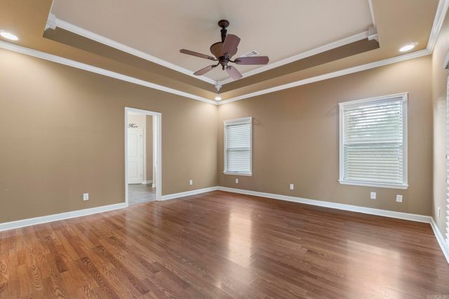 8406 Wolf Creek Court, Sherwood, AR 72120