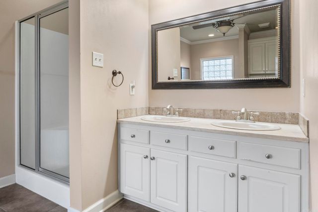 8406 Wolf Creek Court, Sherwood, AR 72120