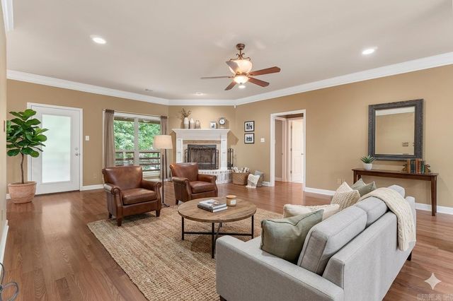 8406 Wolf Creek Court, Sherwood, AR 72120