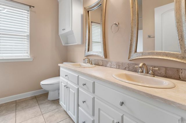 8406 Wolf Creek Court, Sherwood, AR 72120