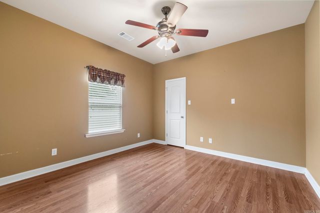 8406 Wolf Creek Court, Sherwood, AR 72120