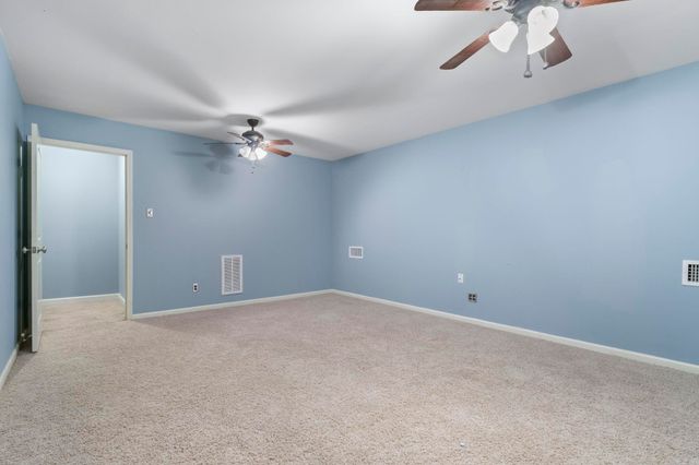8406 Wolf Creek Court, Sherwood, AR 72120