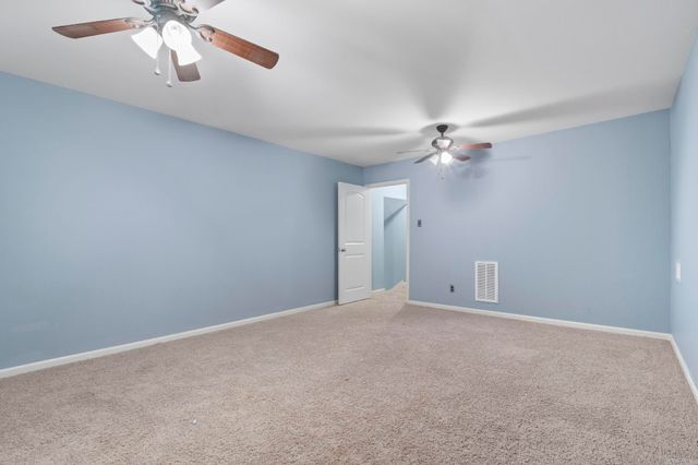 8406 Wolf Creek Court, Sherwood, AR 72120