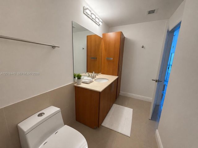 1945 S Ocean Dr 312, Hallandale Beach, FL 33009