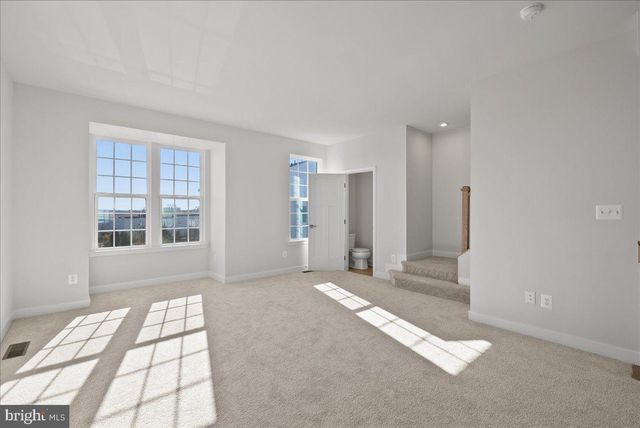 10302 HERITAGE TRAIL CT, Manassas, VA 20109