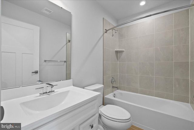 10302 HERITAGE TRAIL CT, Manassas, VA 20109