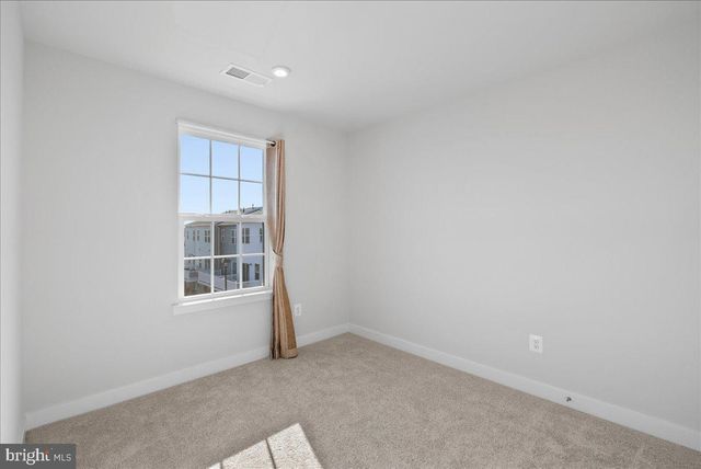 10302 HERITAGE TRAIL CT, Manassas, VA 20109